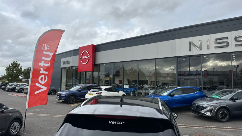 Nissan Qashqai 1.3 DiG-T MH Premiere Edition 5dr Petrol Hatchback